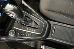 ruskea (beige) Ford Focus 2016 kuva 20.