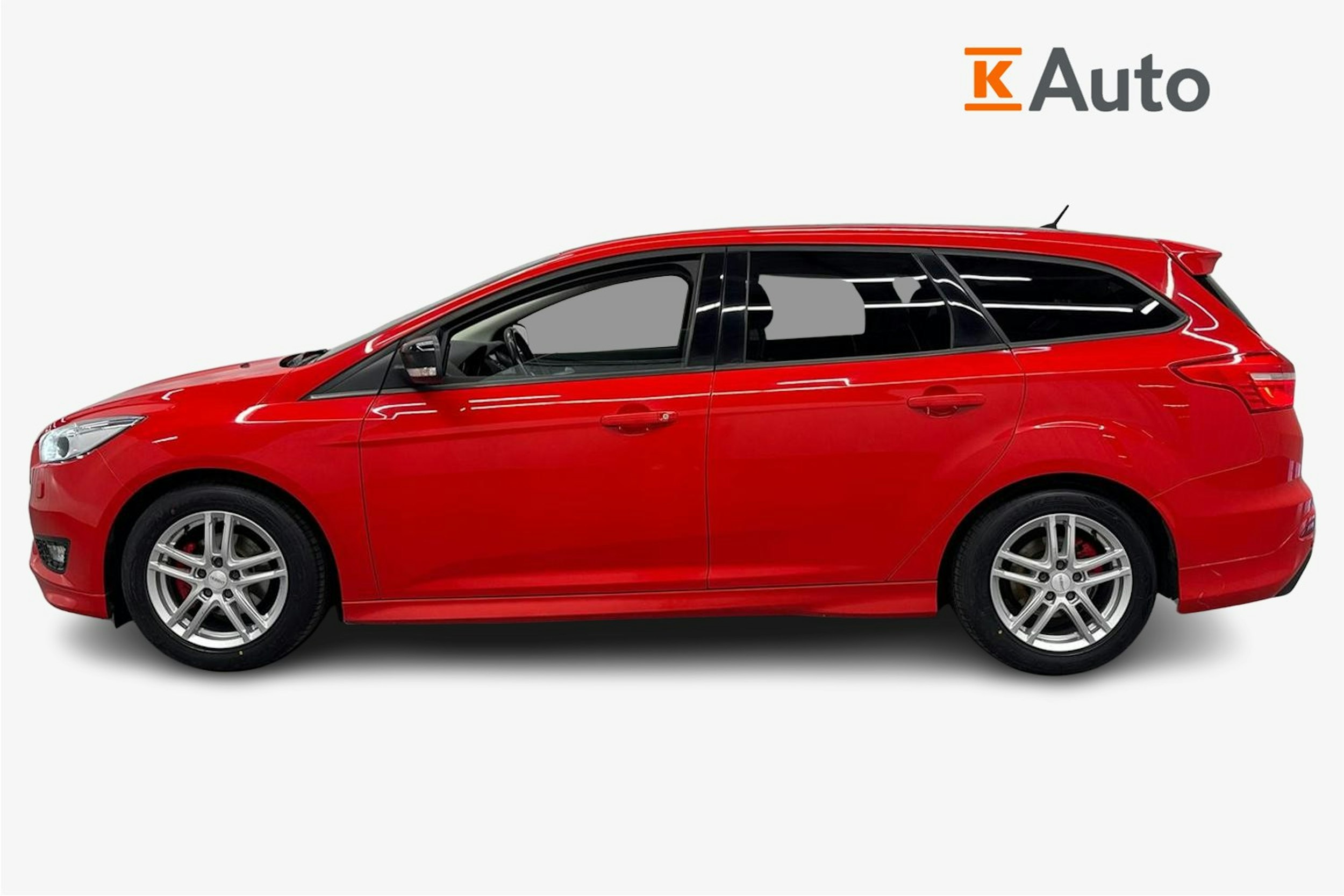 punainen Ford Focus 2016 kuva 6.