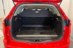 punainen Ford Focus 2016 kuva 14.