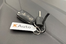 punainen Ford Focus 2016 kuva 26.