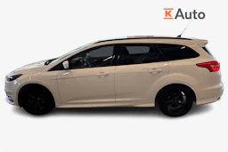valkoinen Ford Focus 2016 kuva 7.