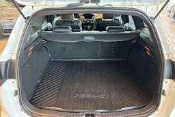 valkoinen Ford Focus 2016 kuva 23.