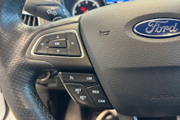 valkoinen Ford Focus 2016 kuva 31.
