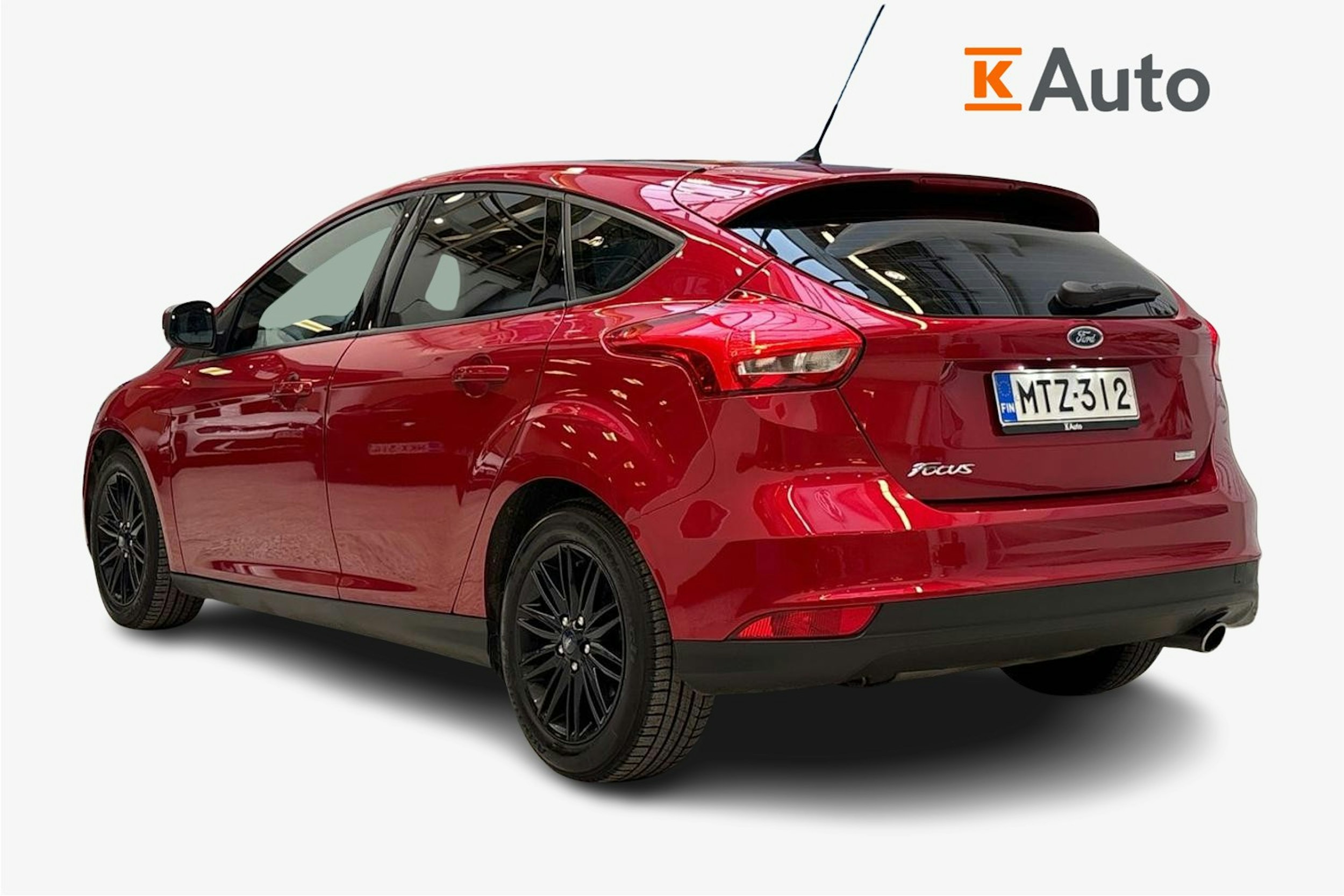punainen Ford Focus 2016 kuva 2.
