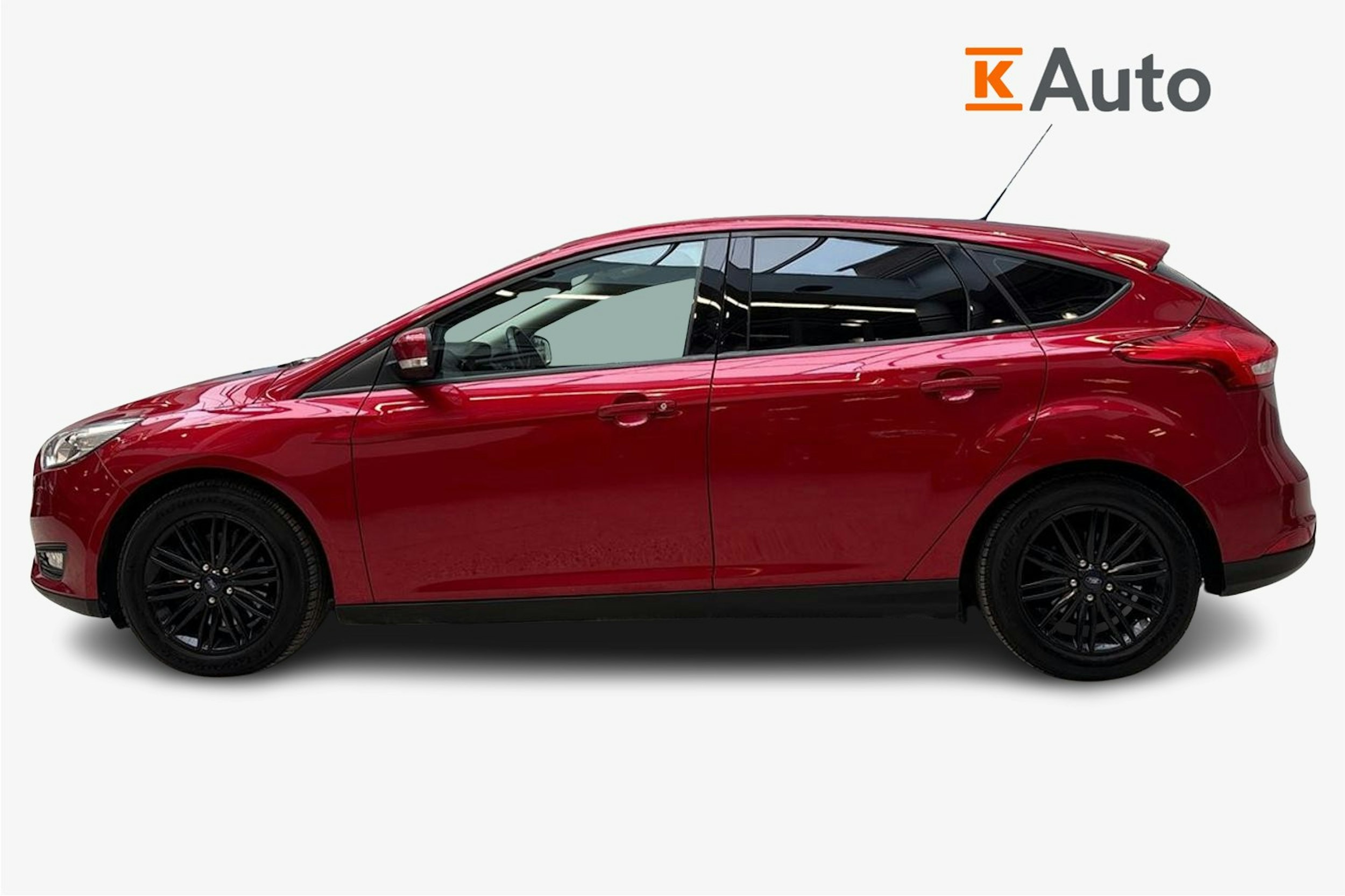 punainen Ford Focus 2016 kuva 6.