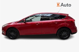 punainen Ford Focus 2016 kuva 6.