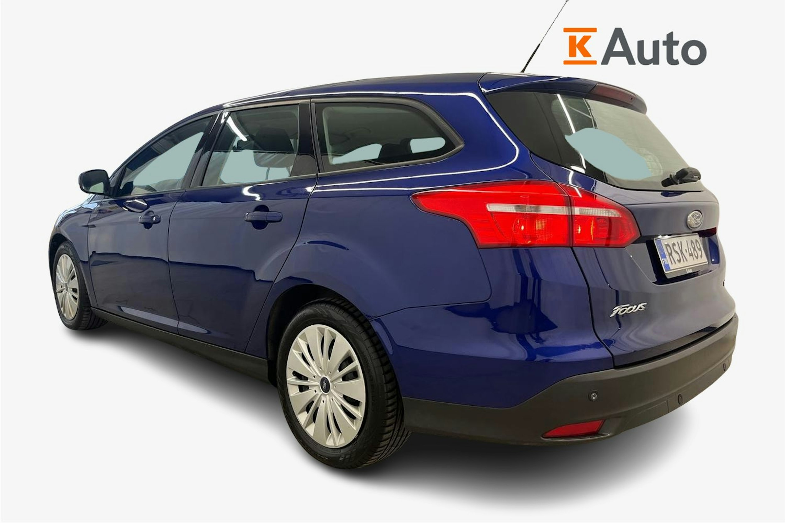 sininen Ford Focus 2016 kuva 2.
