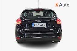 Musta Ford FOCUS 2016 kuva 3.