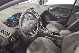 Musta Ford FOCUS 2016 kuva 7.