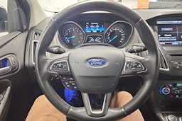 Musta Ford FOCUS 2016 kuva 14.