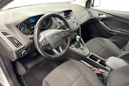 valkoinen Ford Focus 2016 kuva 6.
