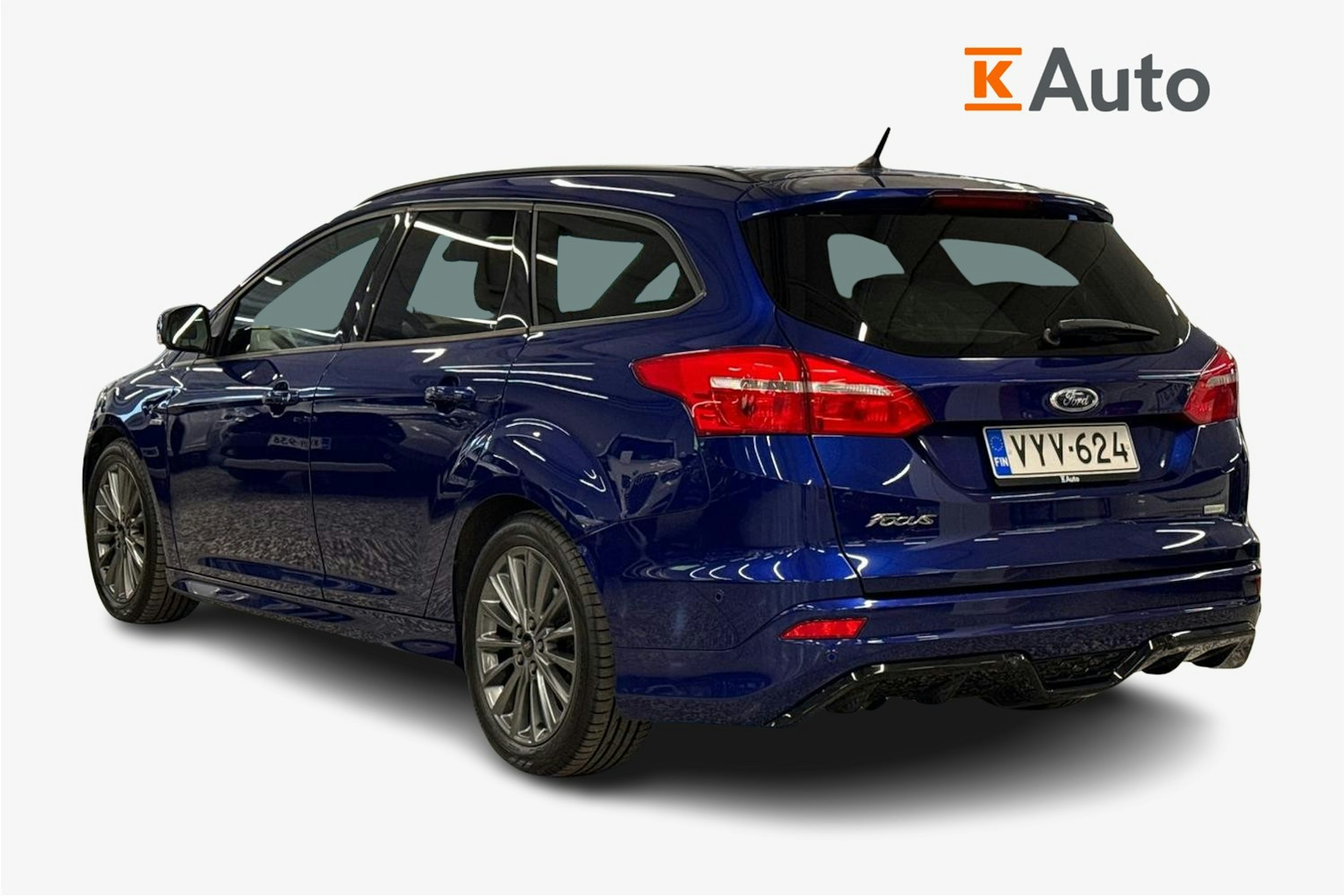 sininen Ford Focus 2016 kuva 2.