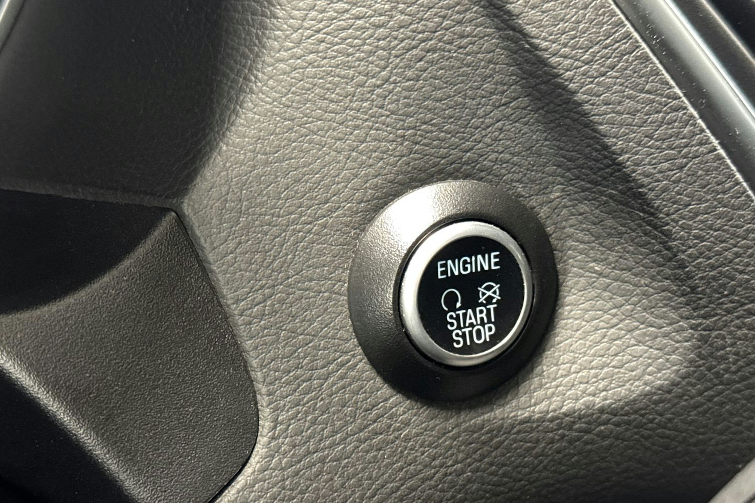 sininen Ford Focus 2016 kuva 19.