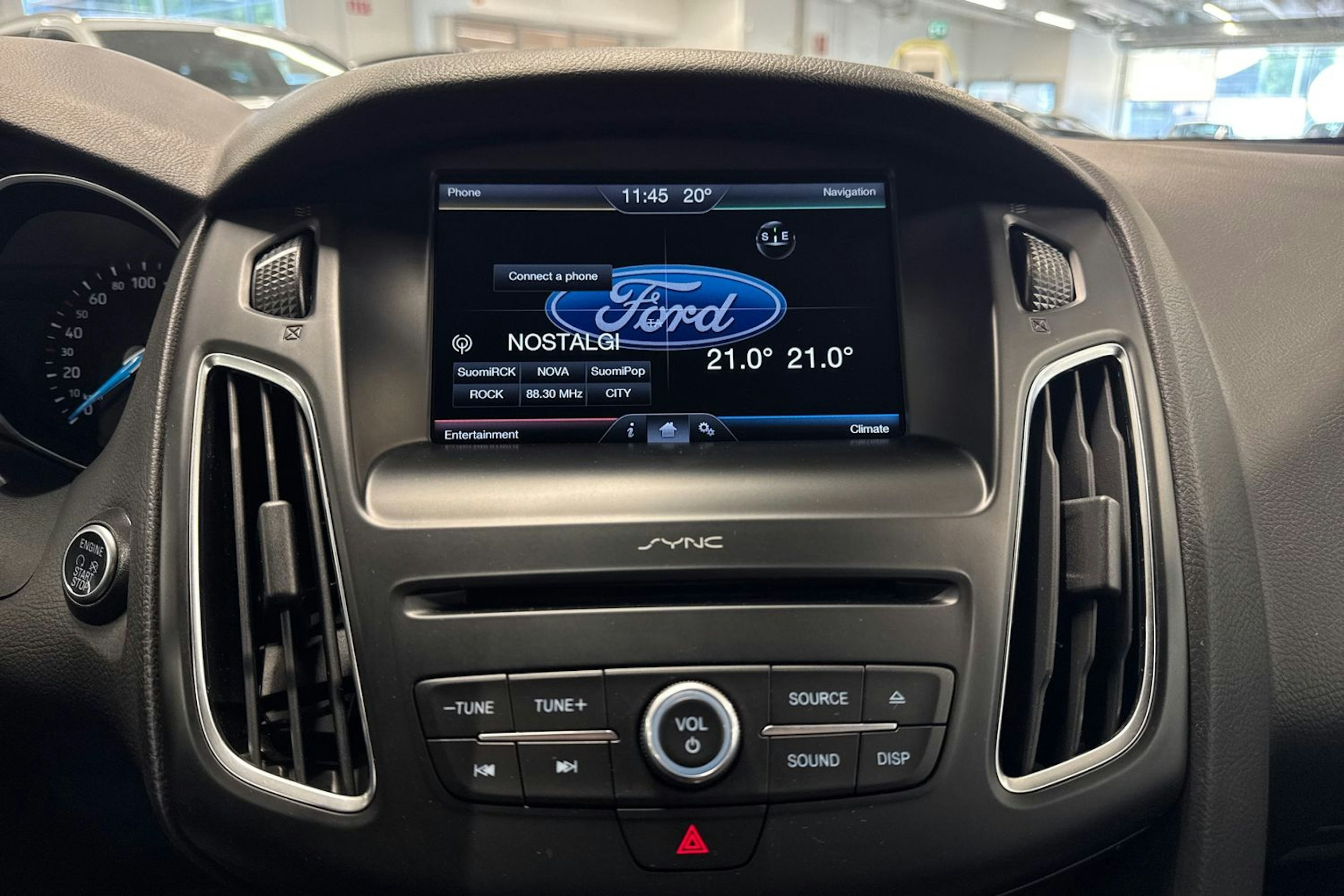 sininen Ford Focus 2016 kuva 20.