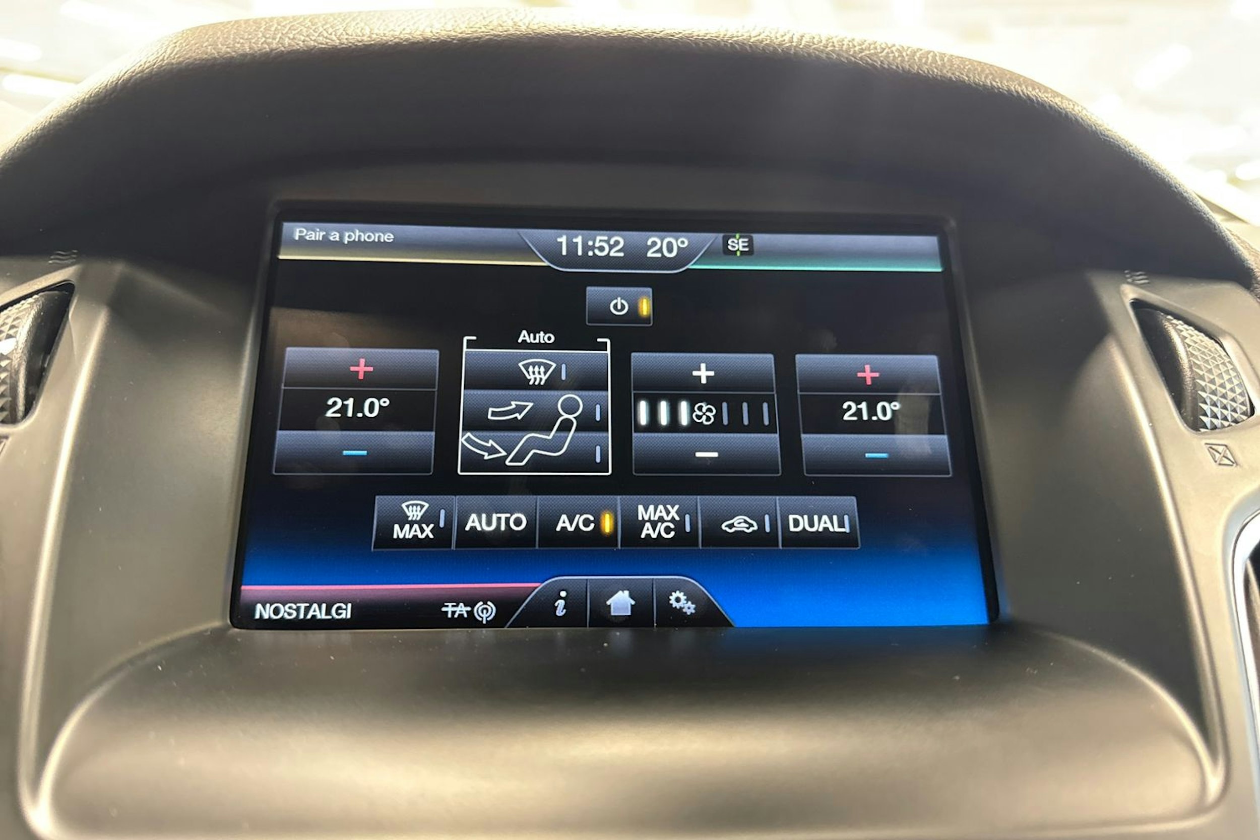 sininen Ford Focus 2016 kuva 24.