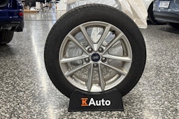 sininen Ford Focus 2016 kuva 31.
