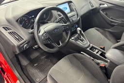 punainen Ford Focus 2016 kuva 7.