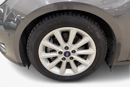 harmaa Ford Focus 2016 kuva 11.