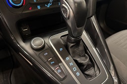 harmaa Ford Focus 2016 kuva 21.