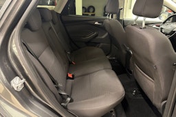 harmaa Ford Focus 2016 kuva 25.