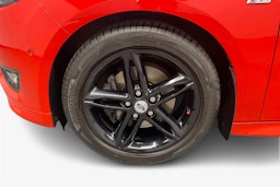 punainen Ford Focus 2017 kuva 11.