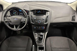 Valkoinen Ford FOCUS 2017 kuva 7.