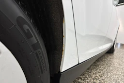 Valkoinen Ford FOCUS 2017 kuva 24.