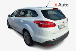 valkoinen Ford Focus 2017 kuva 2.