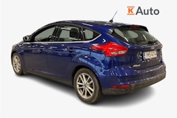 sininen Ford Focus 2017 kuva 2.