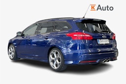 sininen Ford Focus 2017 kuva 2.