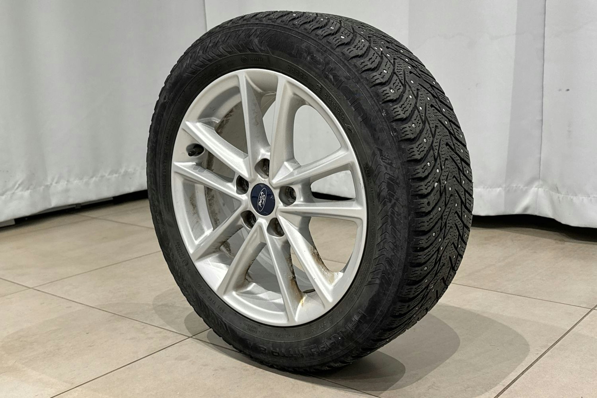 met. sininen Ford Focus 2017 kuva 14.