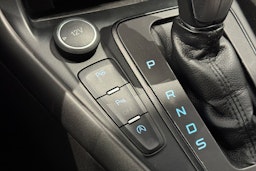 met. sininen Ford Focus 2017 kuva 21.