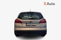 Harmaa Ford FOCUS 2017 kuva 3.