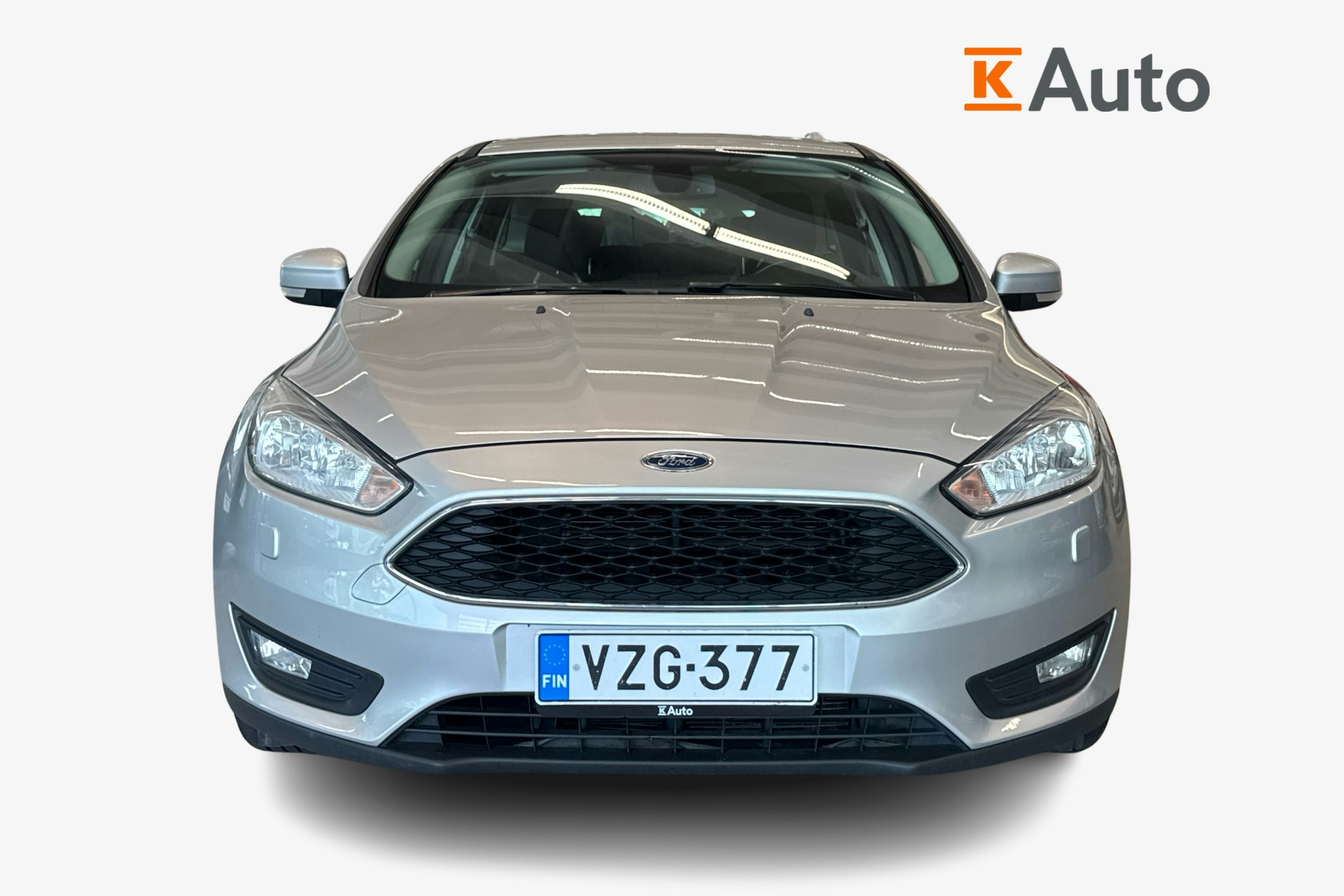Harmaa Ford FOCUS 2017 kuva 4.