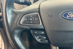 Harmaa Ford FOCUS 2017 kuva 12.
