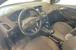 Harmaa Ford FOCUS 2017 kuva 3.