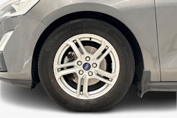 harmaa Ford Focus 2018 kuva 11.