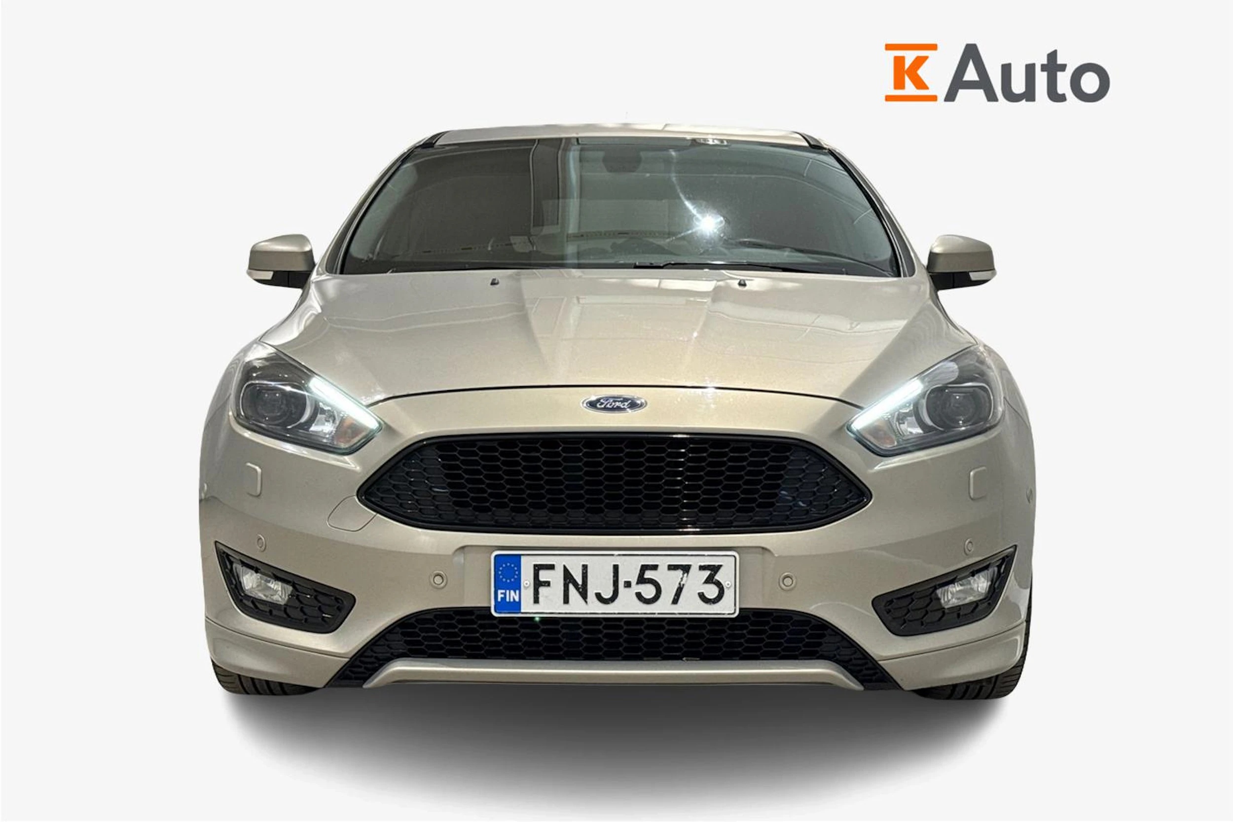 harmaa Ford Focus 2018 kuva 4.