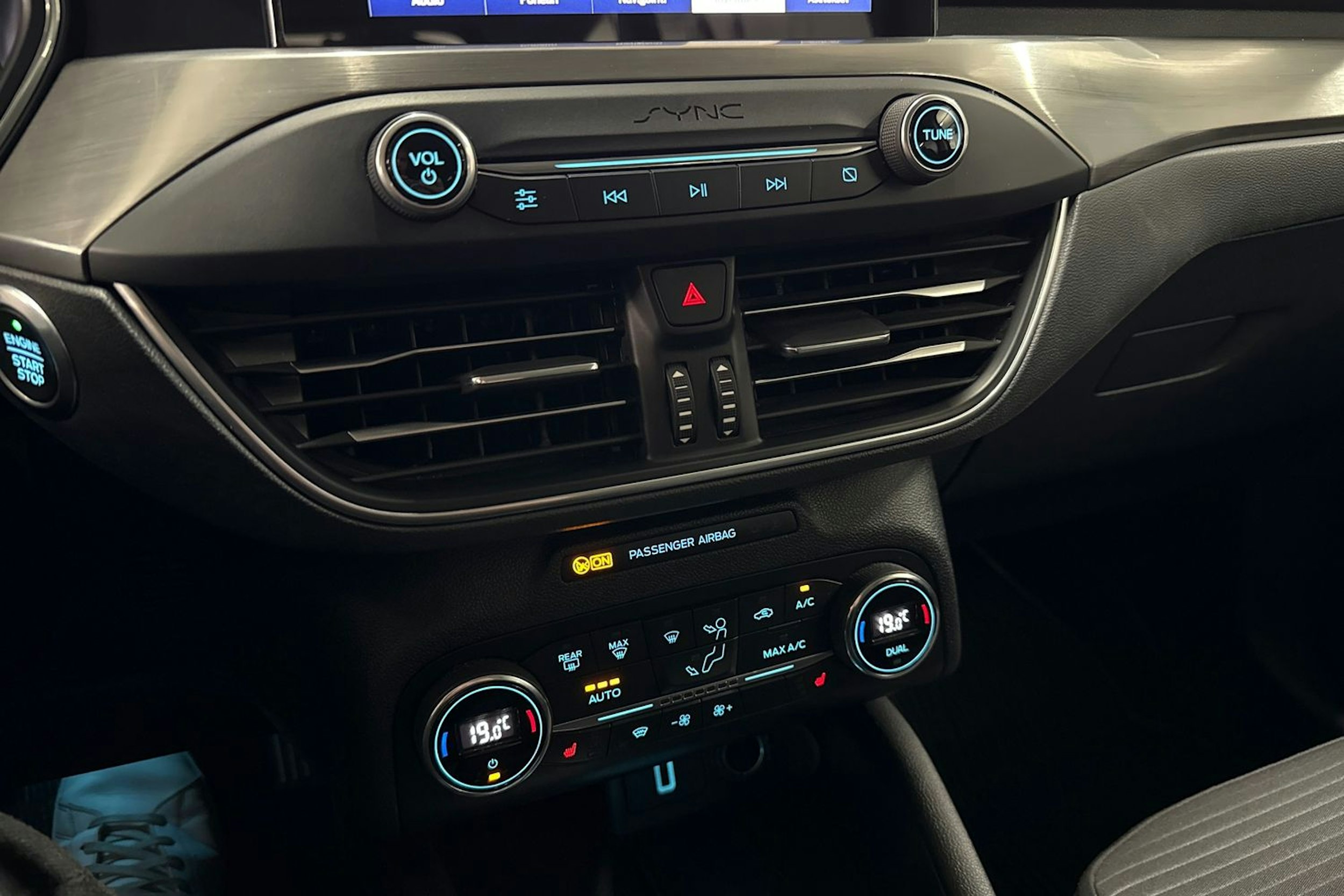 musta Ford Focus 2018 kuva 22.