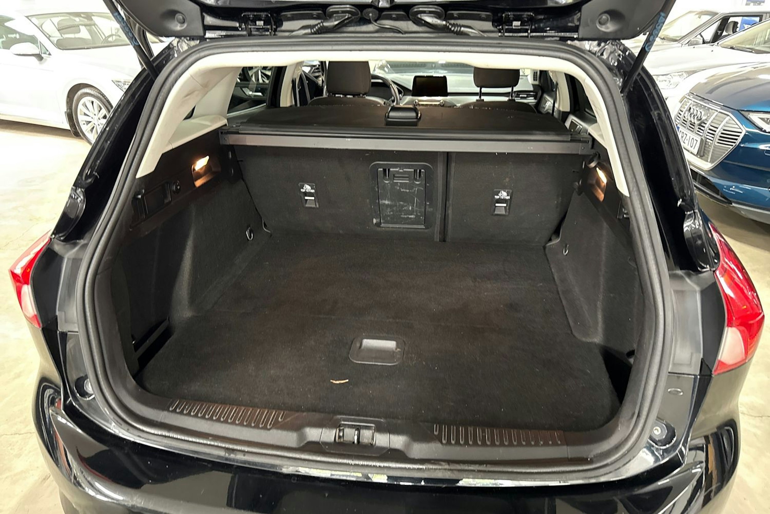 musta Ford Focus 2018 kuva 25.