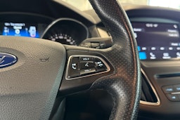 harmaa Ford Focus 2018 kuva 16.