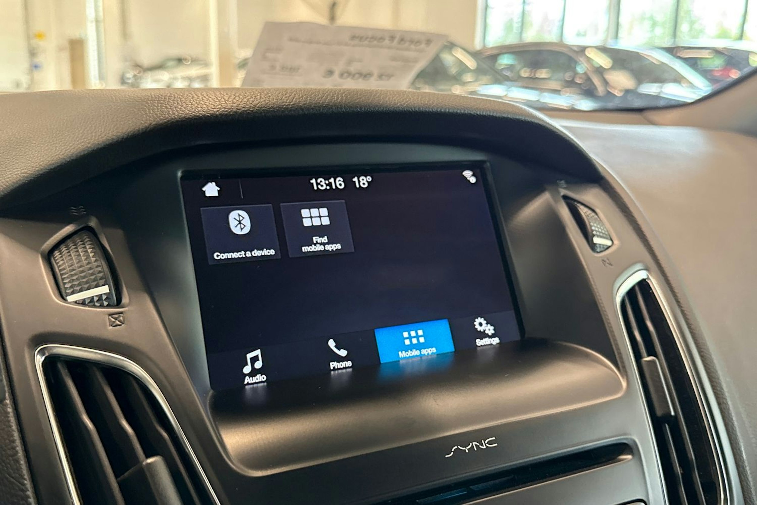 harmaa Ford Focus 2018 kuva 18.