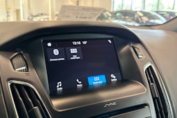 harmaa Ford Focus 2018 kuva 18.