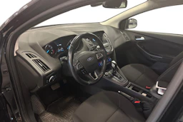 musta Ford Focus 2018 kuva 3.