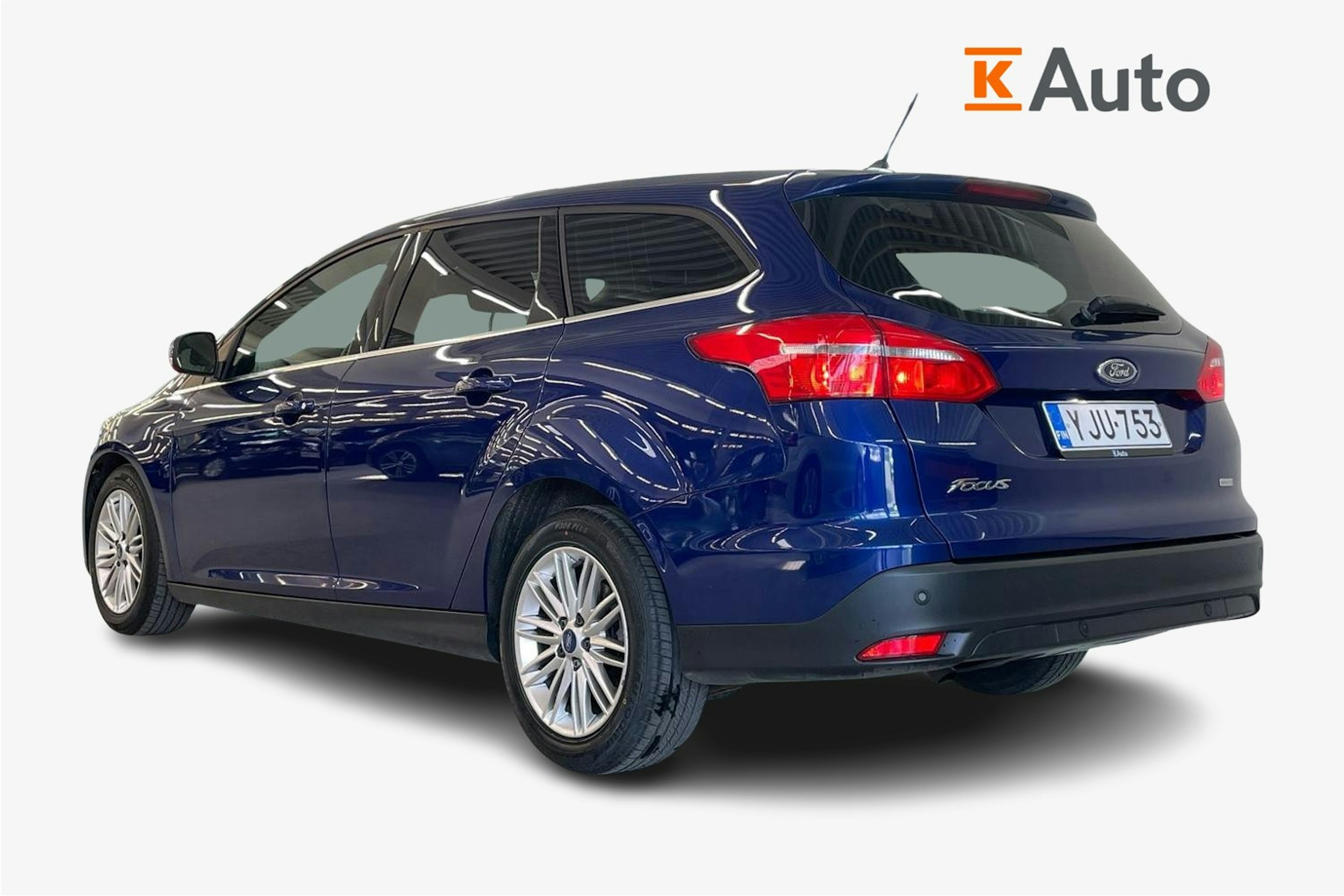 sininen Ford Focus 2018 kuva 2.