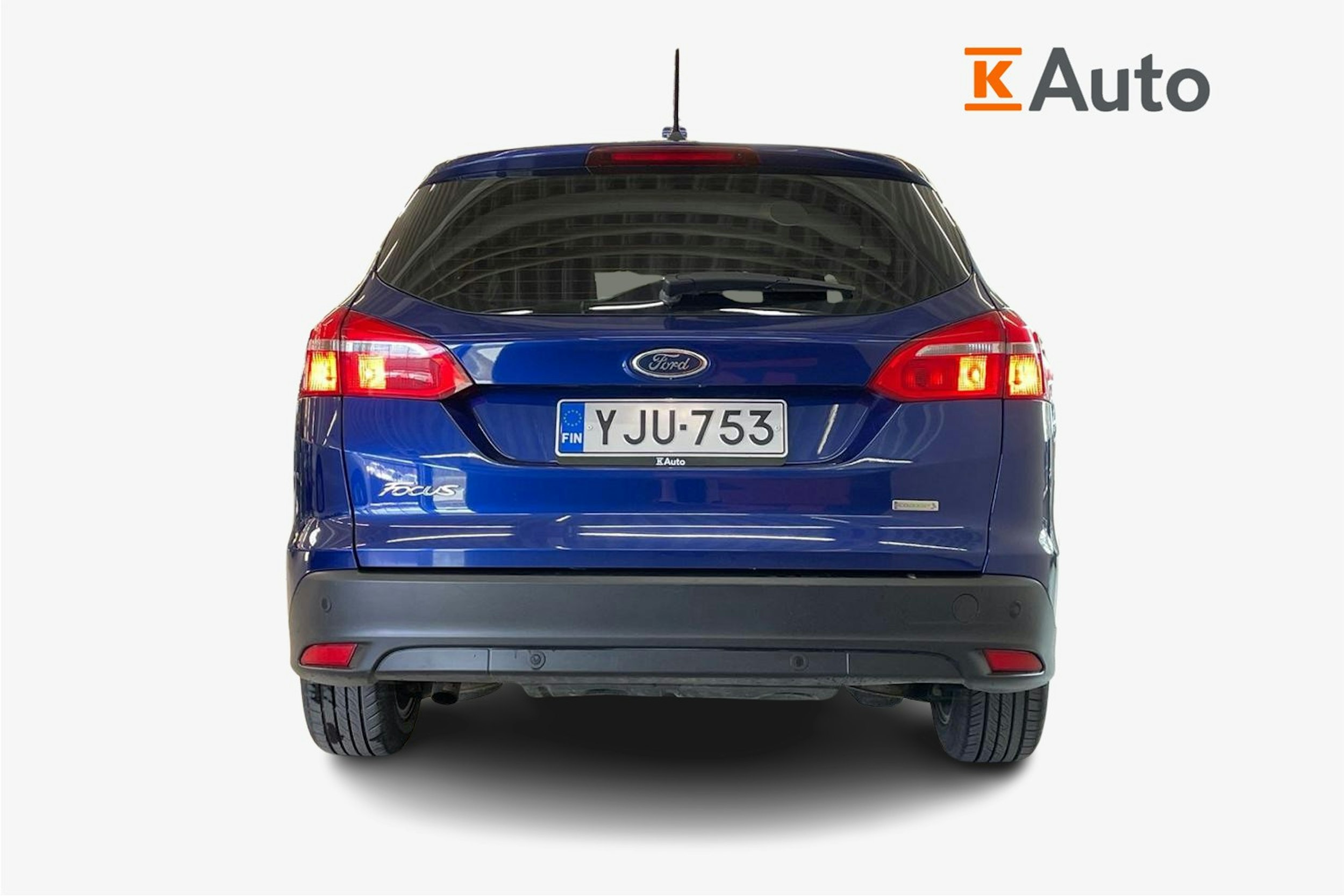 sininen Ford Focus 2018 kuva 3.