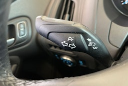 sininen Ford Focus 2018 kuva 16.