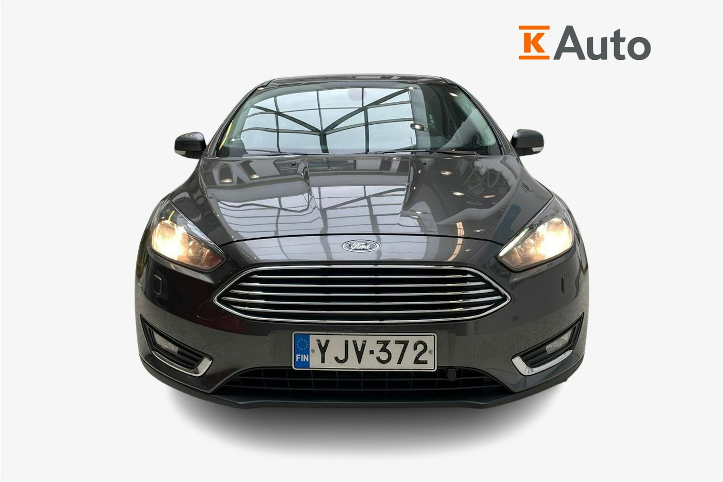 harmaa Ford Focus 2018 kuva 5.
