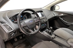 harmaa Ford Focus 2018 kuva 7.