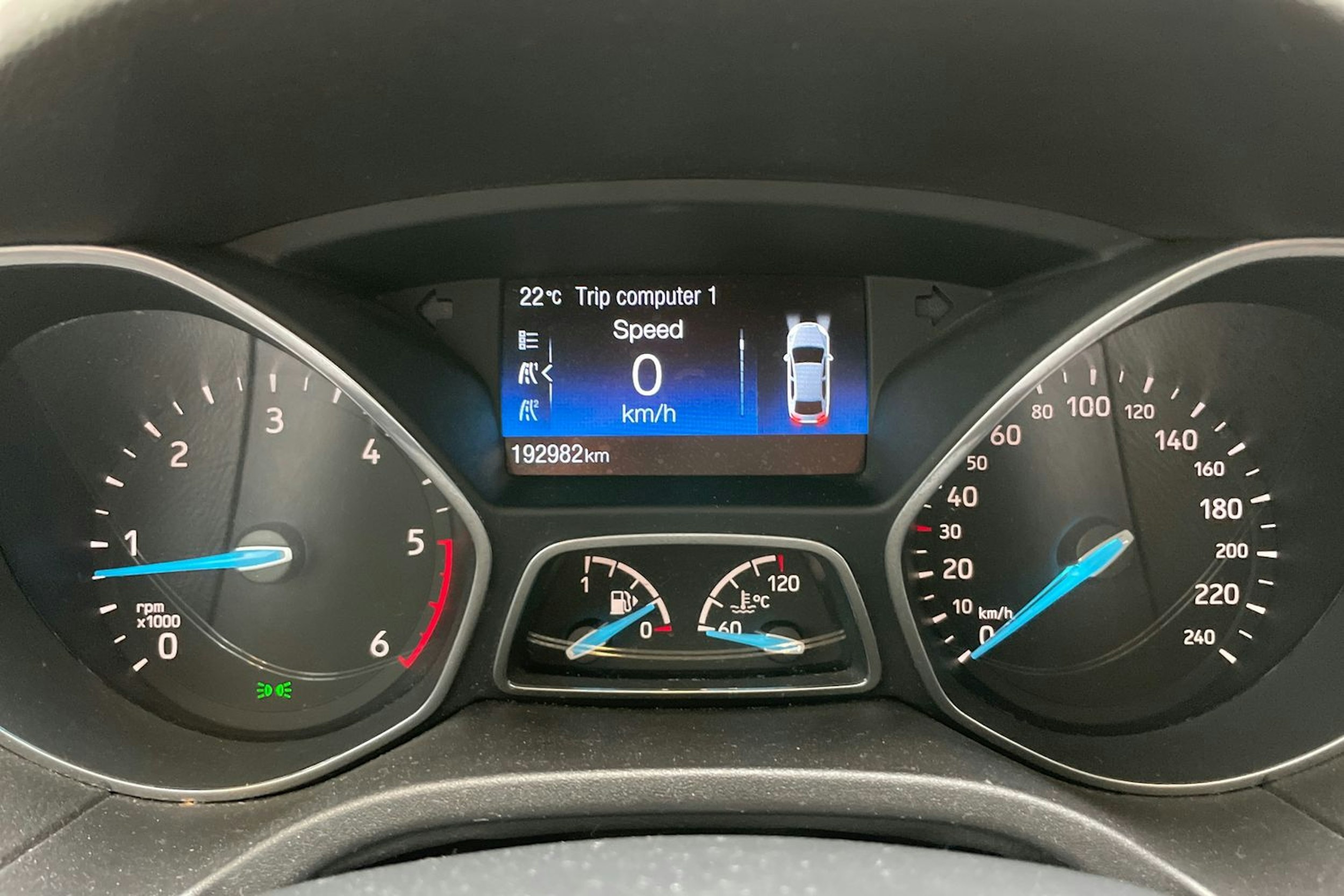 harmaa Ford Focus 2018 kuva 14.